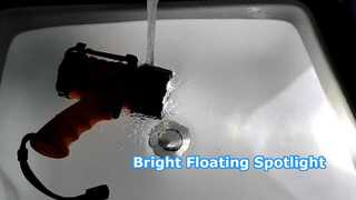 نقدم لك أضواء كاشفة بحرية عائمة مدمجة بقدرة 1000 لومن وقابلة لإعادة الشحن مع خطاف معلق من أجلك